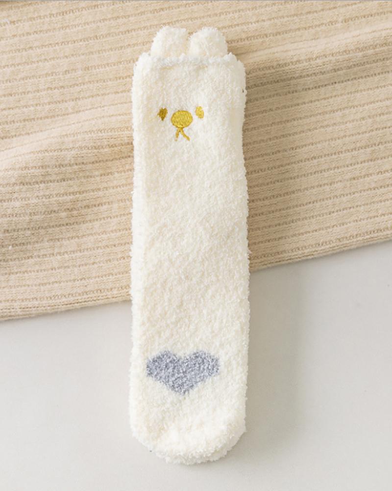 

1Pair Cat Paw Heart Print Fuzzy Socks, White