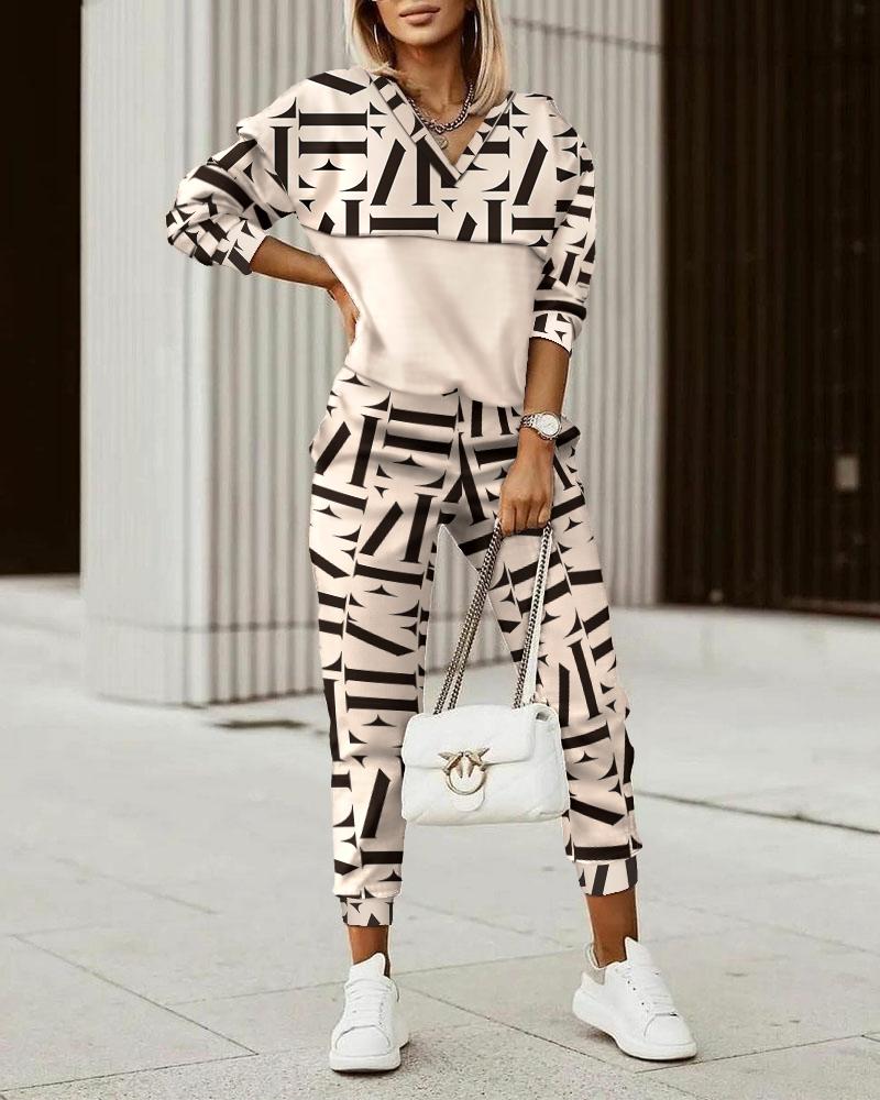 

Geo Letter Print Long Sleeve Top & Pants Set, Apricot