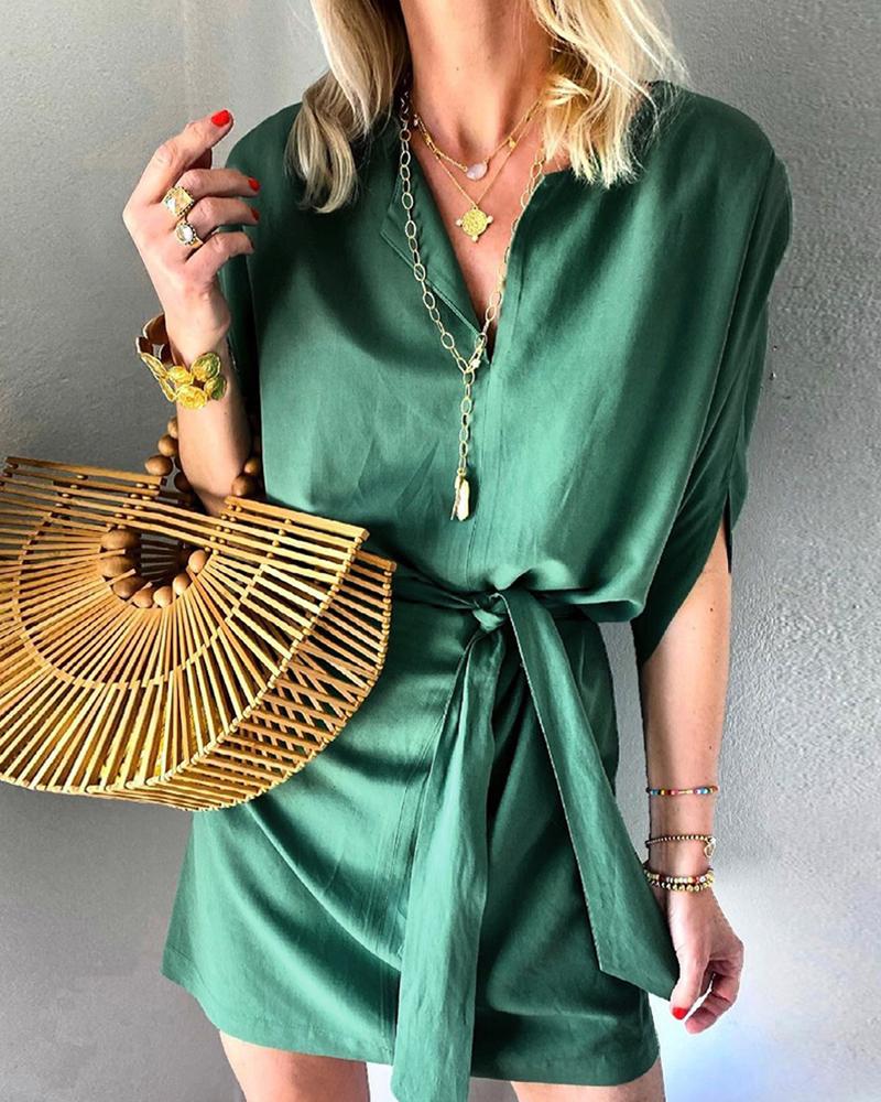 

Solid V-Neck Belted Dress, Green