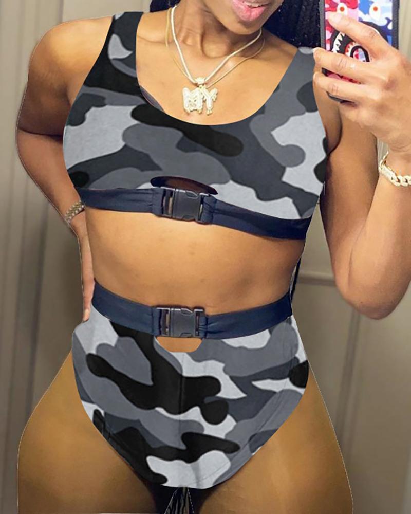 

Camouflage Print Buckled Bikini Set, Gray
