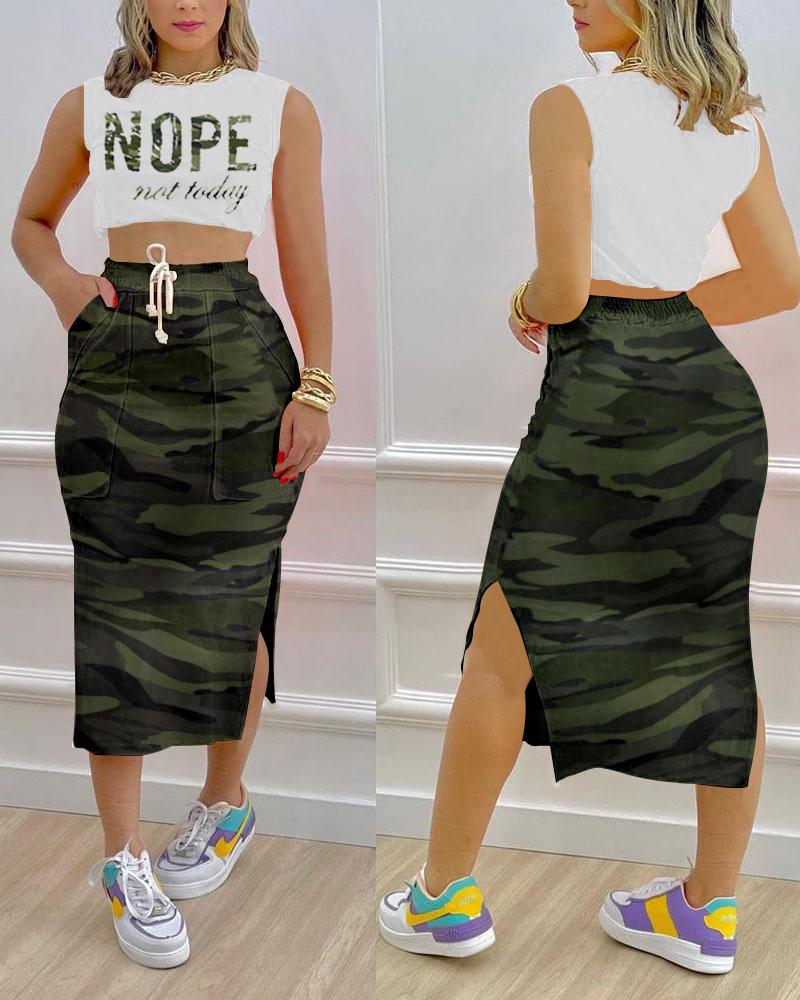 

Letter Camouflage Print Tank Top & Drawstring Slit Skirt Set, Camoflage