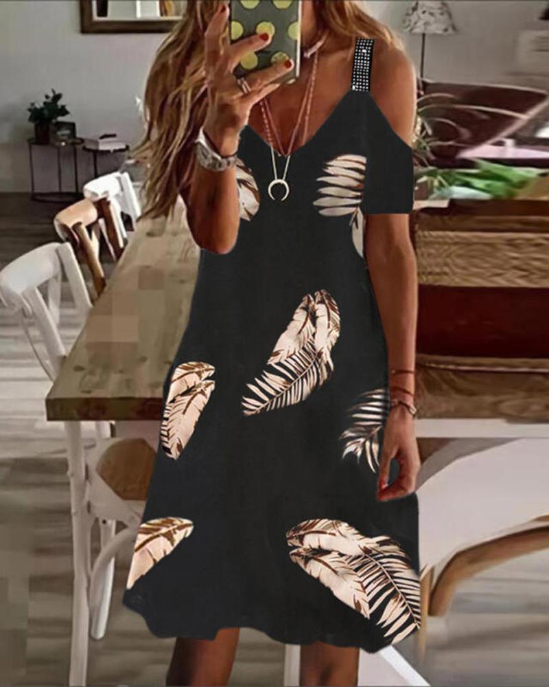 

Leaf Print Cold Shoulder Casual Swing Dress, Black
