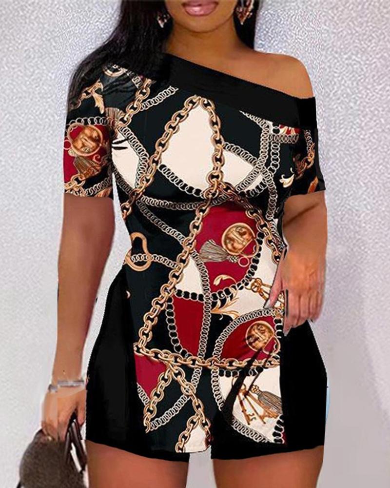 

Scarf Chain Print Split Hem Top & Shorts Set, Black