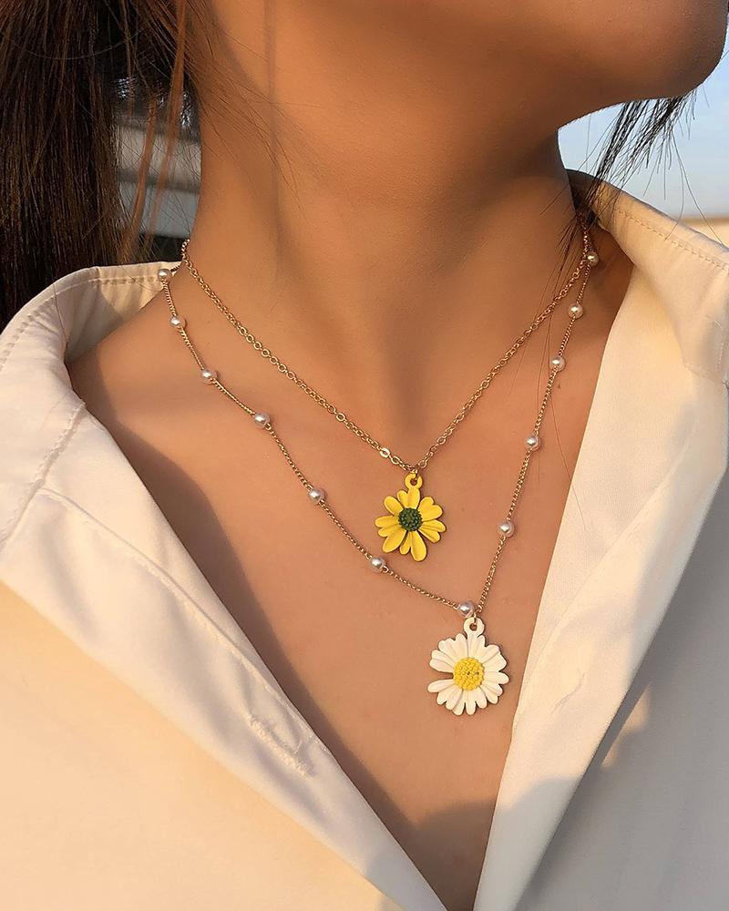 

Clan Double Layered Daisy Pattern Beaded Necklace, Yellow