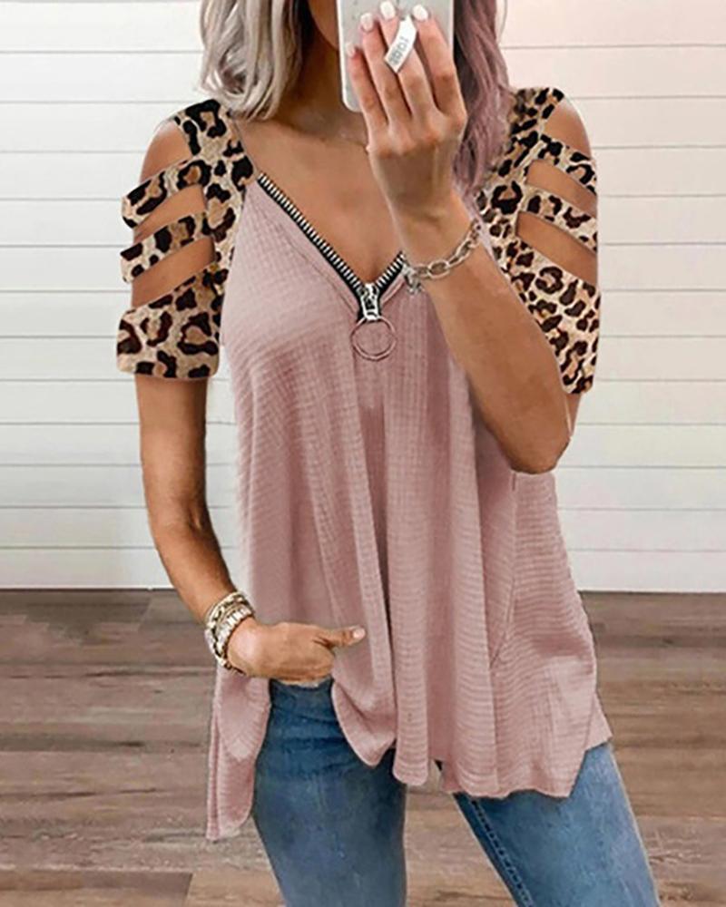 

Cheetah Print Ladder Cutout Zip Front T-shirt, Pink