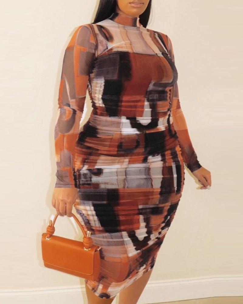 

Plus Size Geometric Print Long Sleeve Bodycon Dress, Coffee