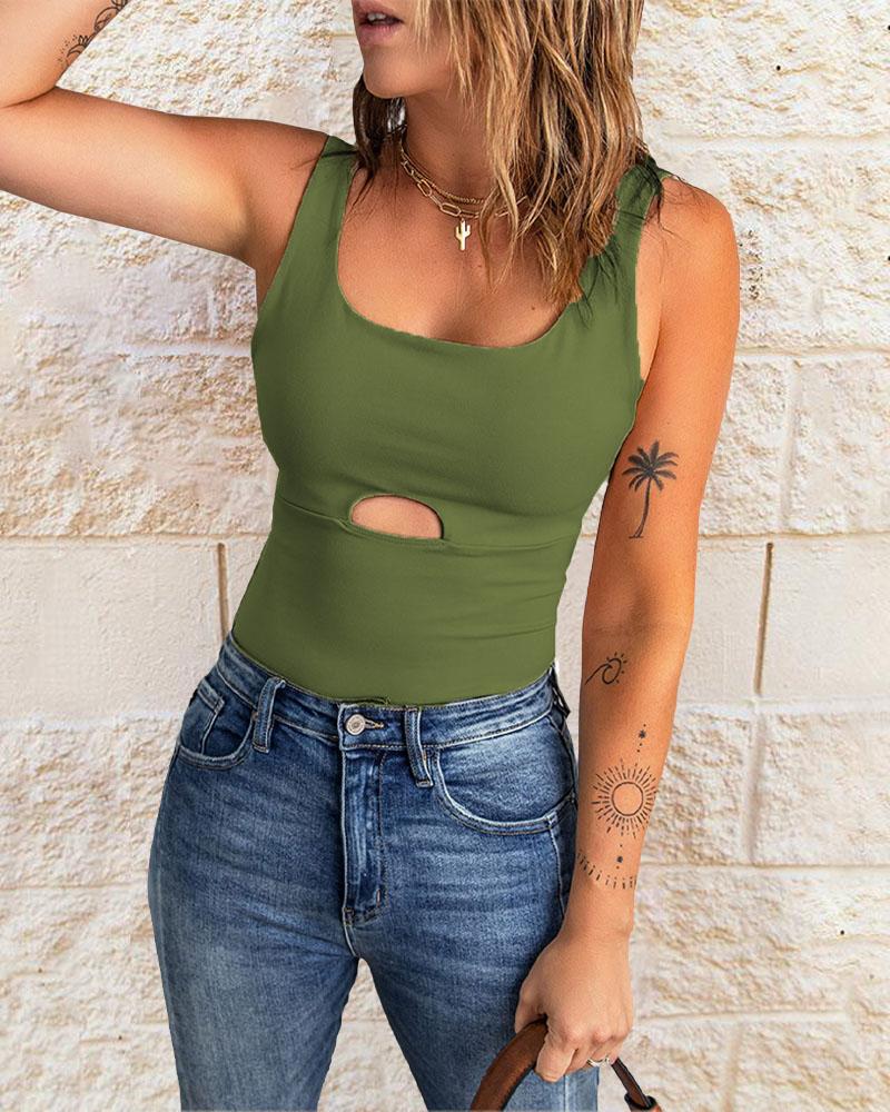 

Cutout Front U-Neck Tank Top, Green