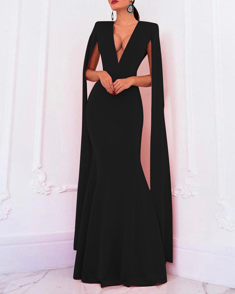 

Solid Plunge Open back Fishtail Dress, Black