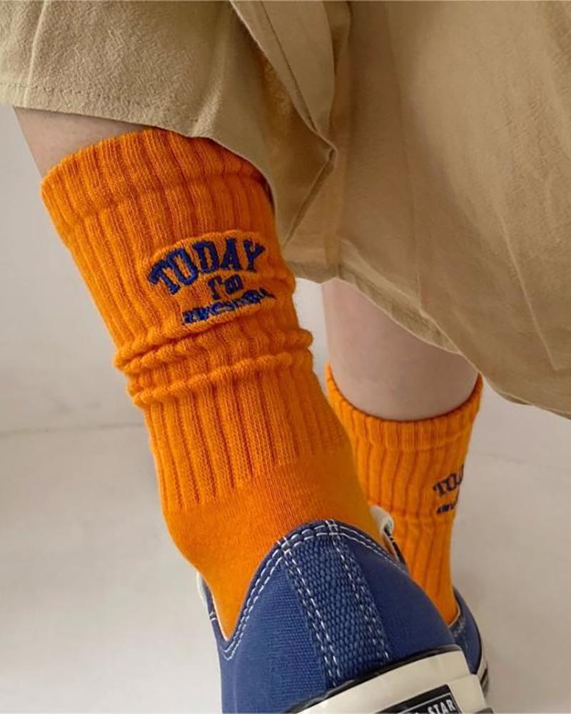 

1Pair Slogan Embroidery Knit Crew Socks, Orange