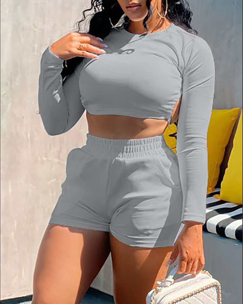 

Cutout Tied Detail Crop Top & Pocket Design Shorts Set, Gray