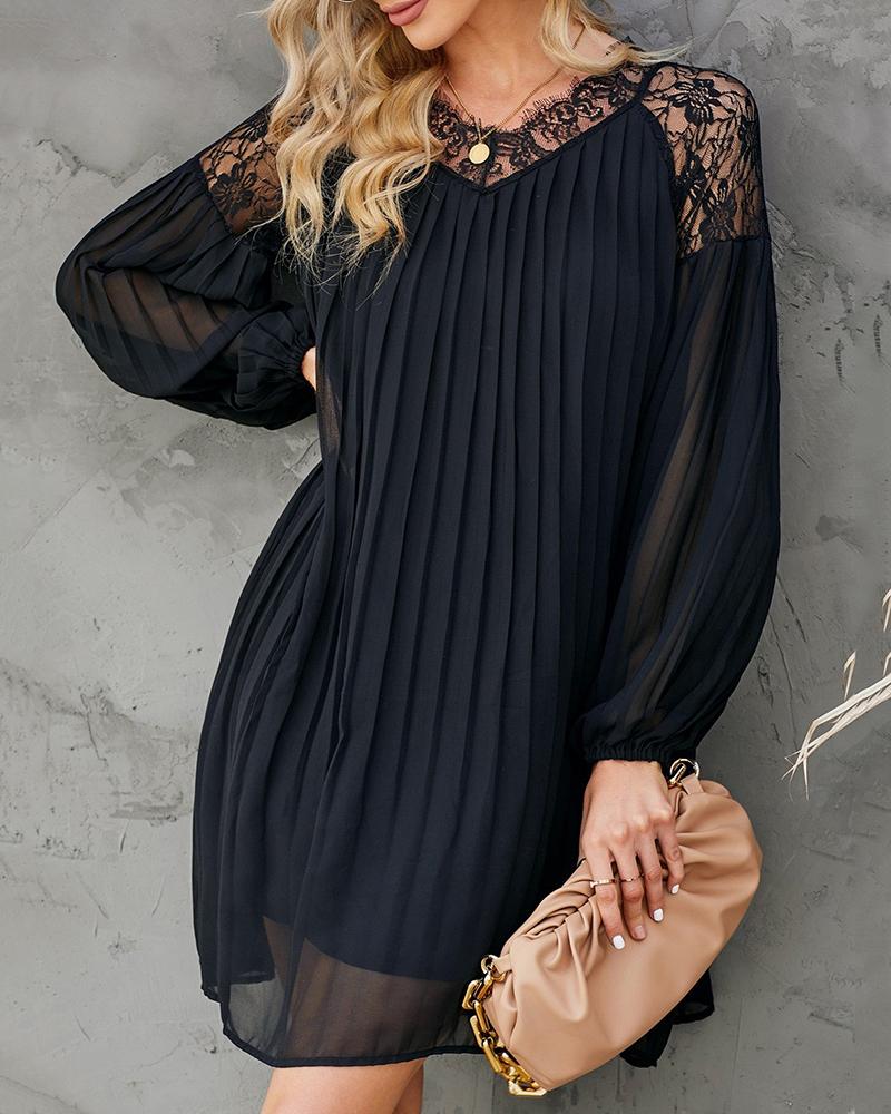 

Crochet Lace Patch Lantern Sleeve Pleated Dress, Black