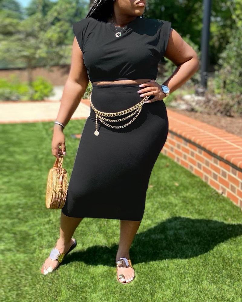 

Plus Size Shoulder Pad Crop Top & Skirt Set, Black