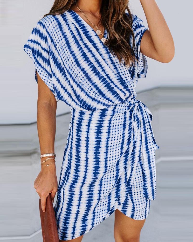 

Tie Dye Print Surplice Neck Knotted Casual Dress, Blue