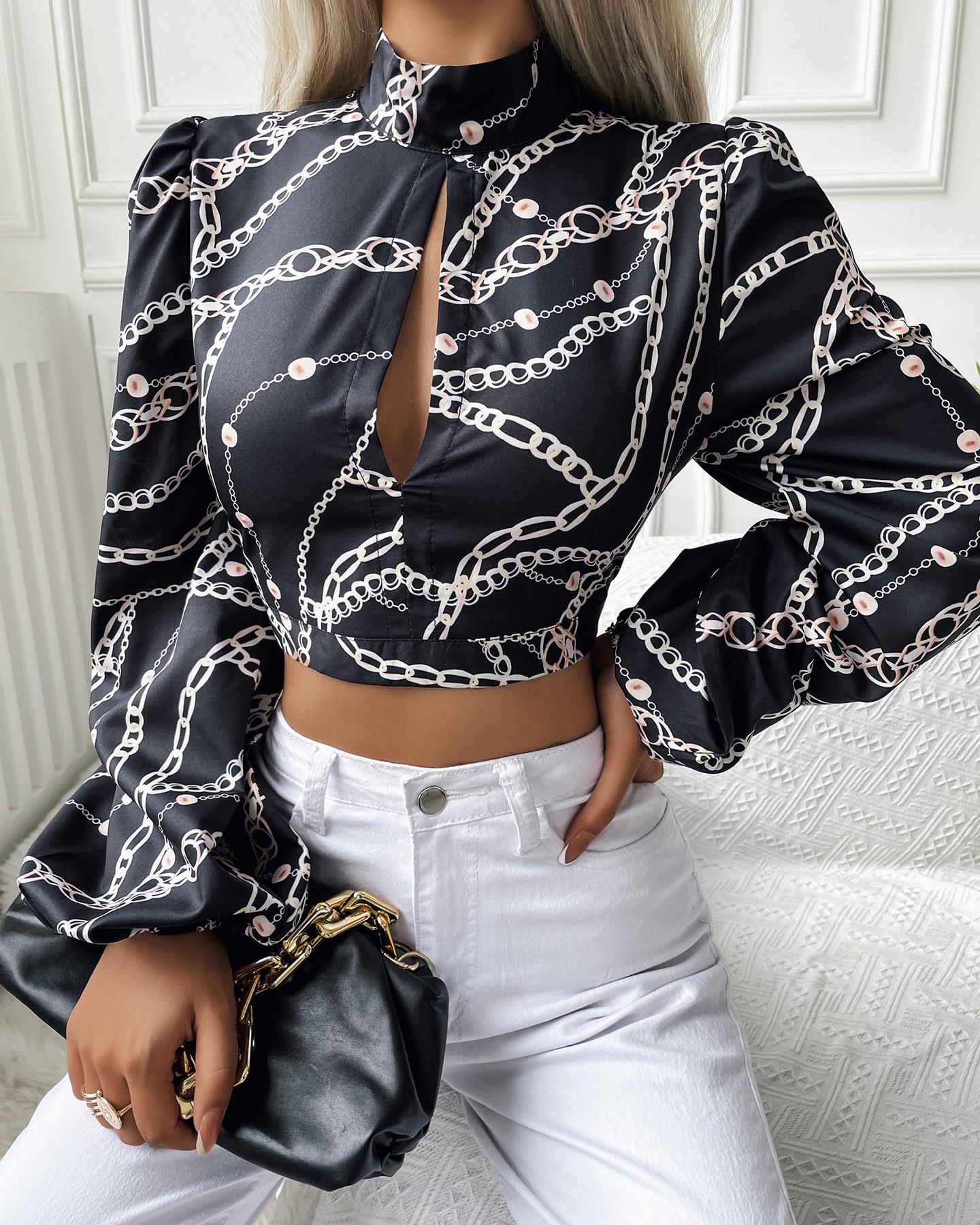 

Knotted Cutout Back Chain Print Crop Top, Black