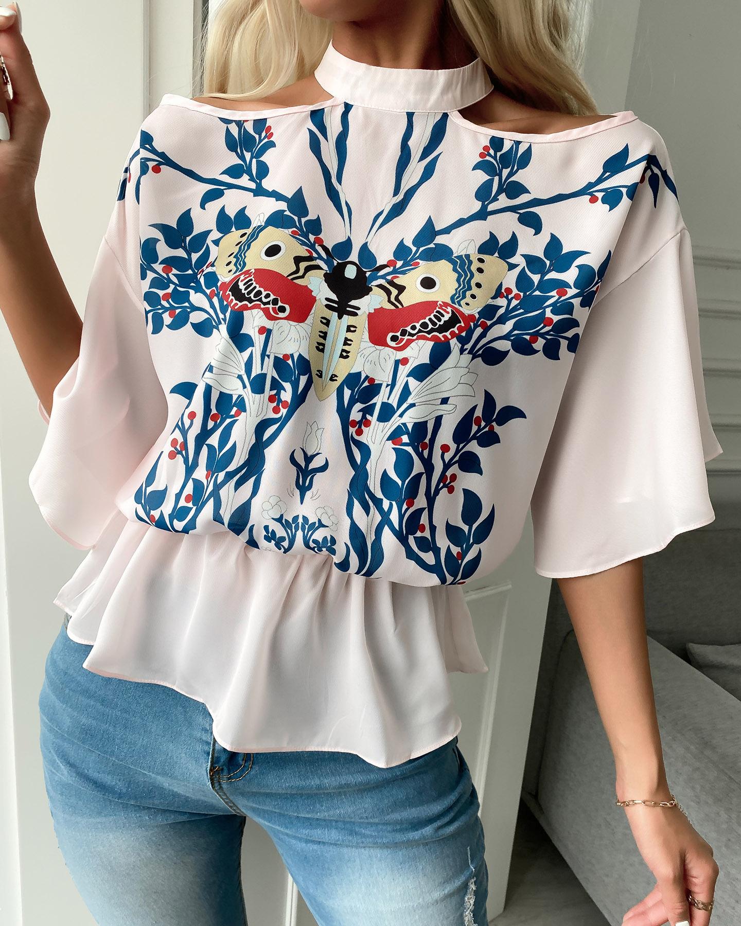 

Butterfly / Leaf Print Bell Sleeve Cutout Top, Light pink