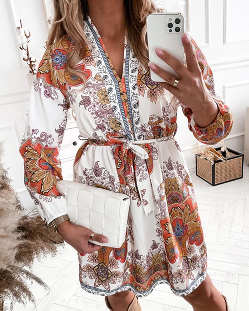 

Scarf Baroque Print Long Sleeve Dress, Yellow