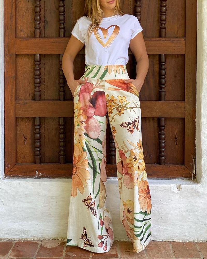

Heart Print T-shirt & Tropical Print Wide Leg Pants Set, Beige
