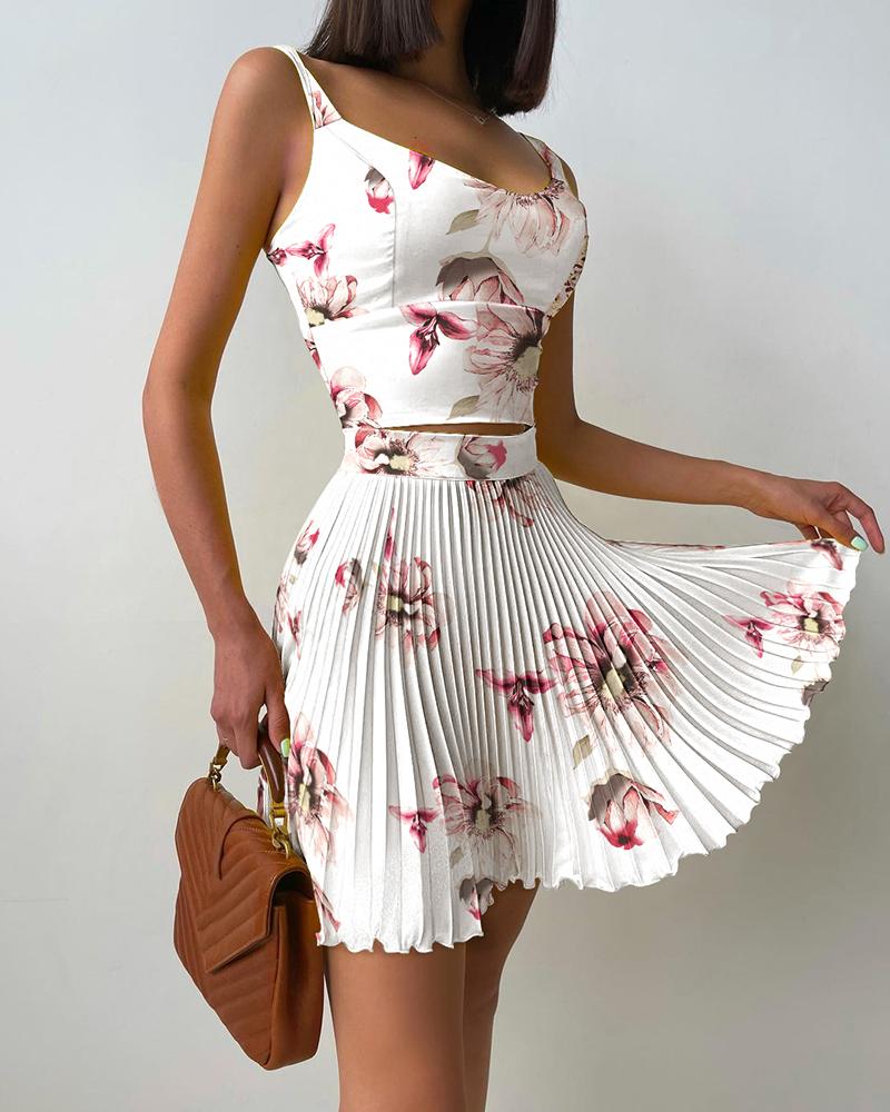 

Floral Print Crop Tank Top & Pleated Skirt Set, White