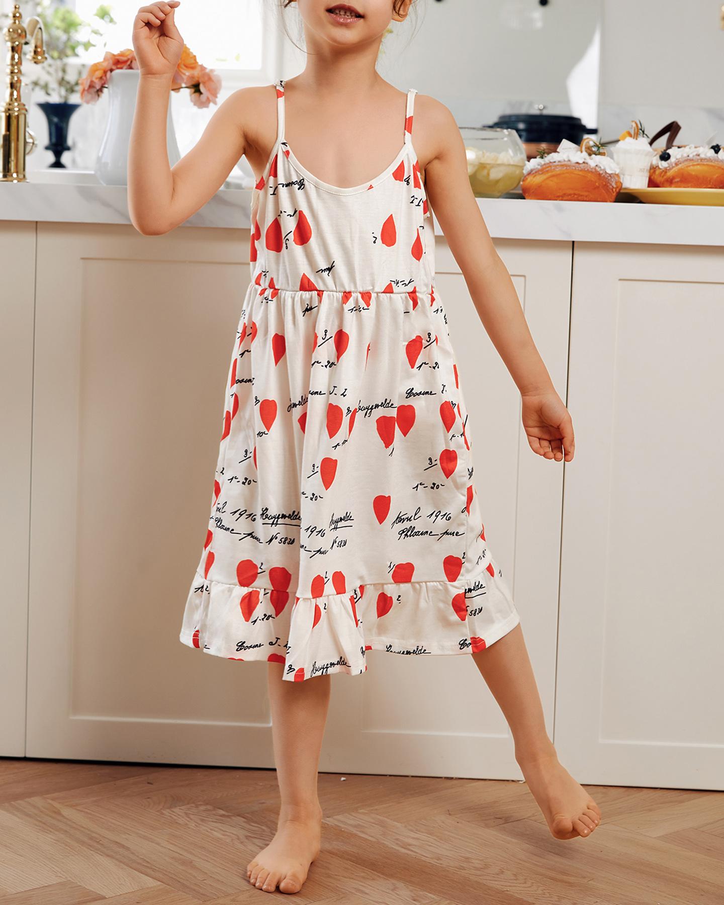 

Mommy & me Heart Letter Print Spaghetti Strap Dress For Kids, White