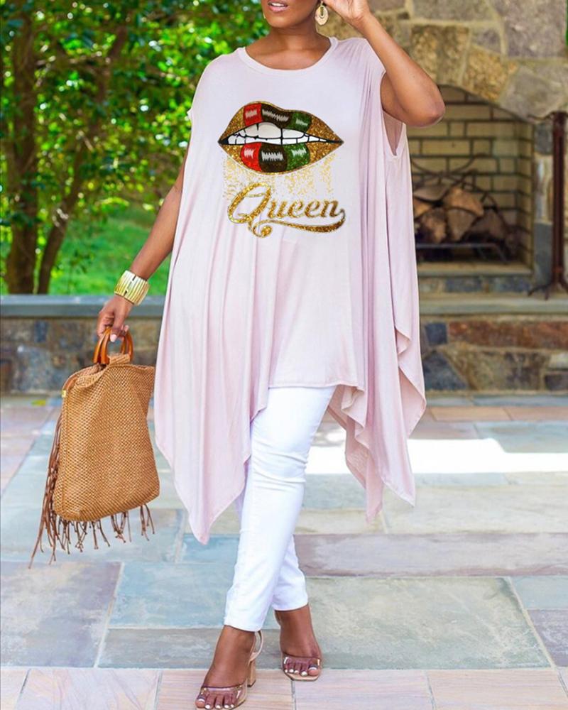 

Sleeveless Asymmetrical Trim Lip Letter Print Top, Pink