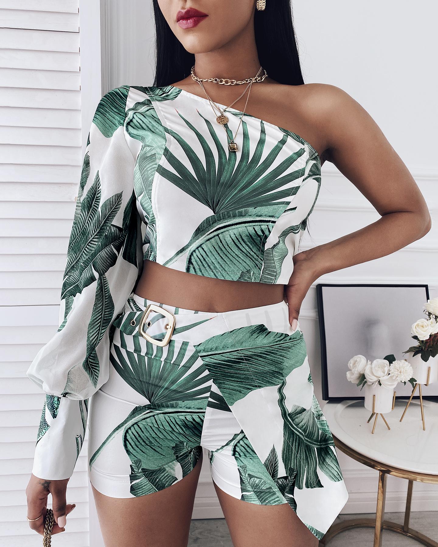 

Tropical Print One Shoulder Crop Top & Skorts Set, Green