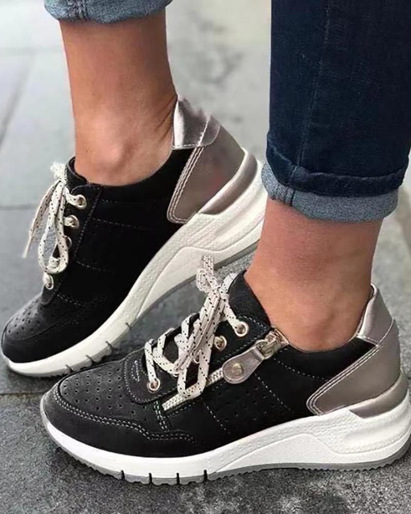 

Breathable Colorblock Lace-up Sneakers, Black