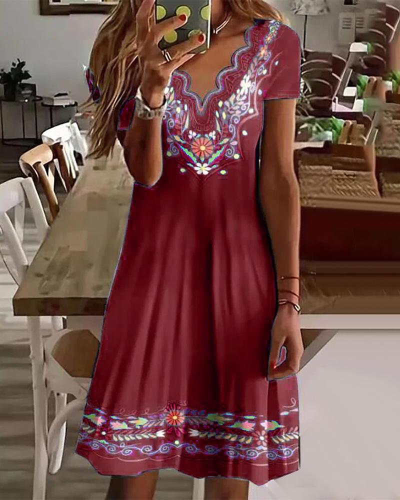 

Tribal Print Scallop Trim V-Neck Casual Dress, Red