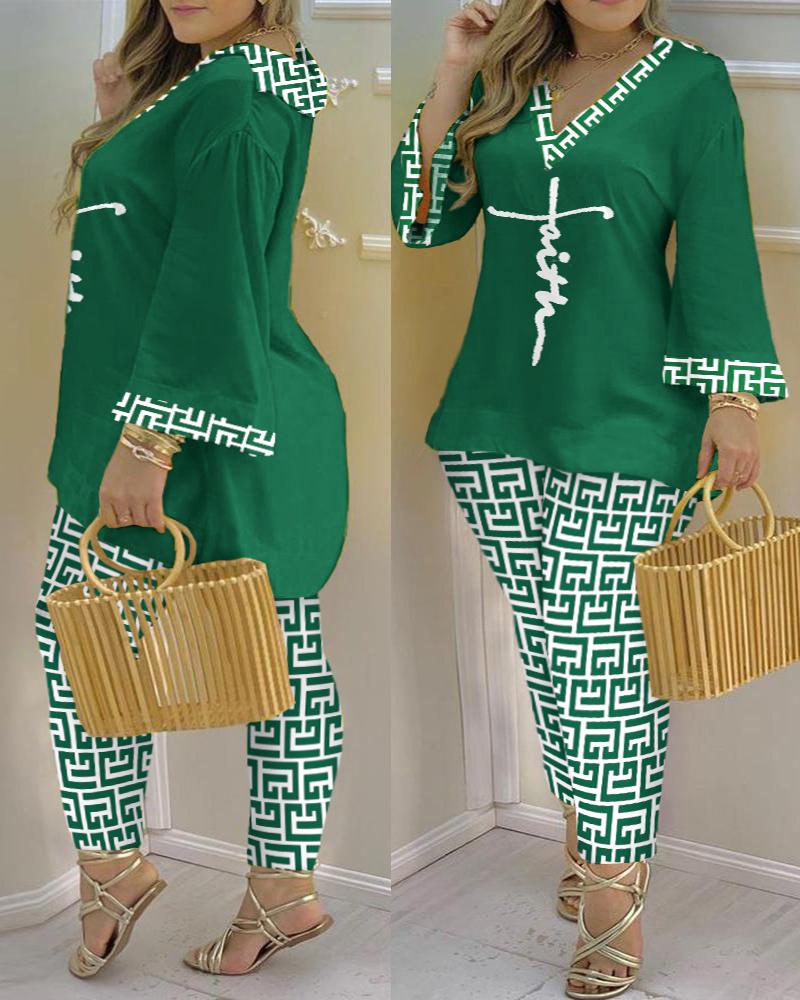 

Plus Size Faith Geometric Print Bell Sleeve Top & Pants Set, Green