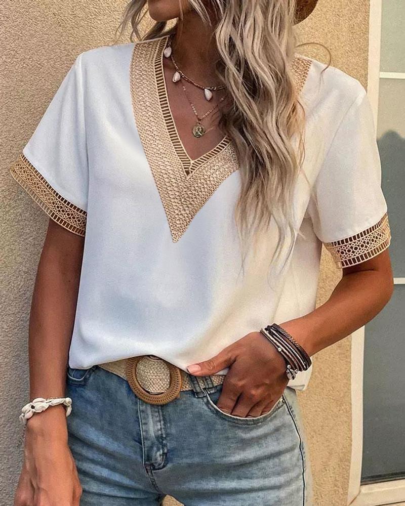 

Contrast Paneled Hollow Out T-shirt, White