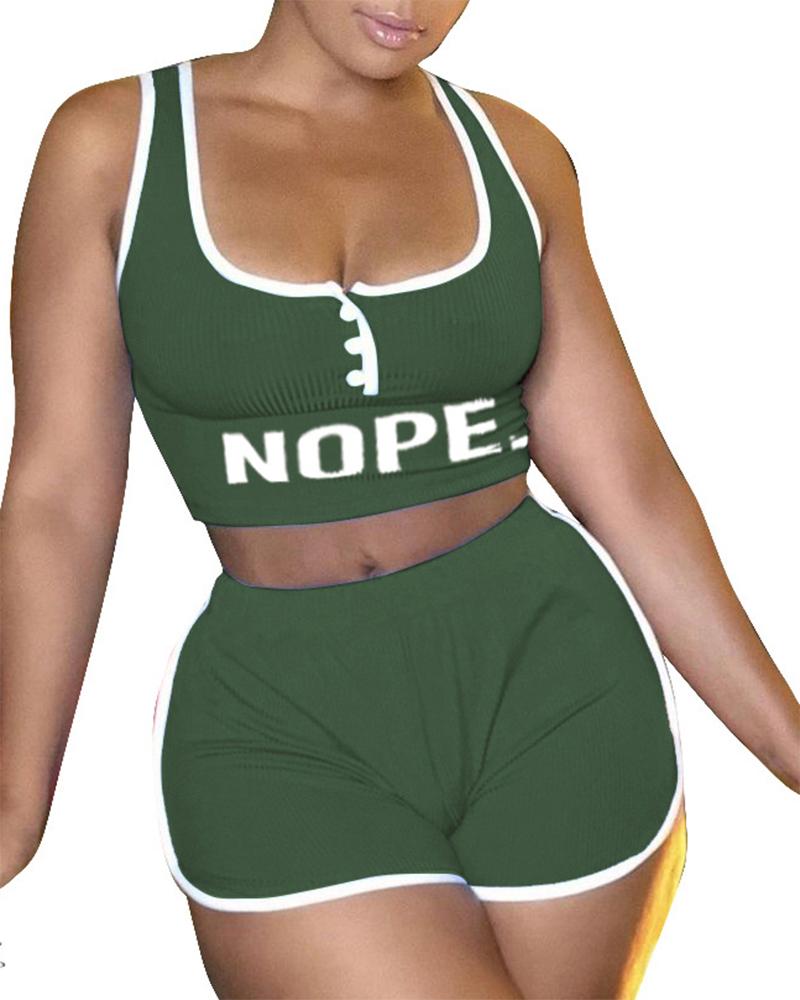 

Letter Print Contrast Binding U-Neck Top & Shorts Set, Green