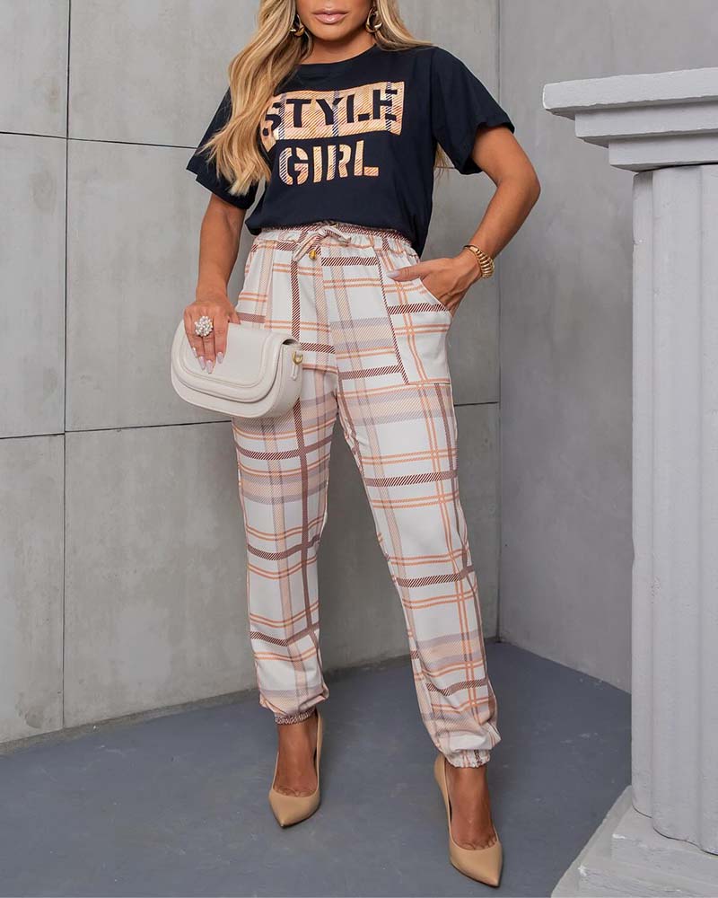 

Conjunto de pantalones con puños y diseño de bolsillo con cordón y top de manga corta con estampado de cuadros de Style Girl, Black