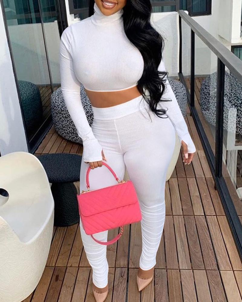 

Plain Ribbed Long Sleeve Crop Women Top & Ruched Pants Set, White