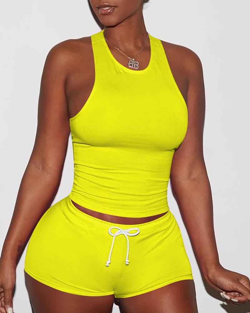 

Sexy Solid Color Sporty Vest Shorts Set, Yellow
