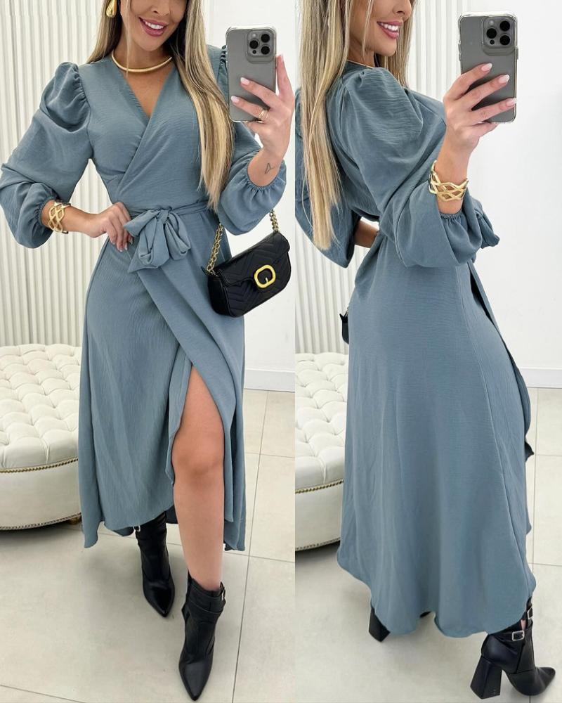 

Vestido com decote em V, manga comprida, detalhe amarrado e fenda, Gray