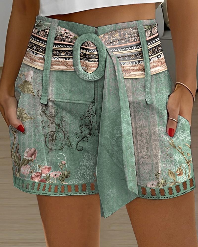 

Floral Tribal Print Hollow Out Belted Shorts, Green