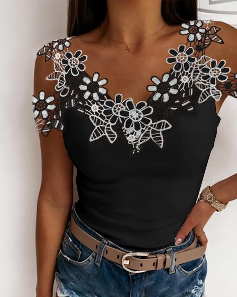 

Embroidery Floral Lace Patch Top, Black