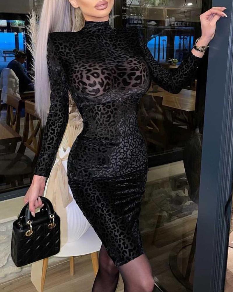 

Cheetah Print Velvet Patch Long Sleeve Bodycon Dress, Black