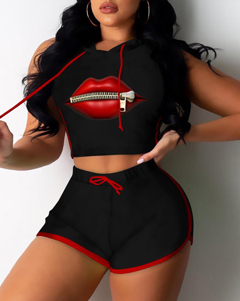 

Lip Print Hooded Top & Contrast Binding Shorts Set, Black