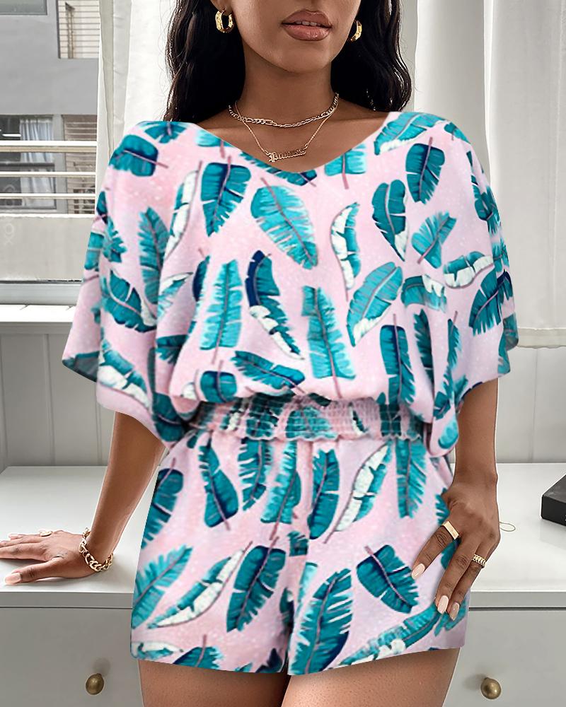 

Feather Print Short Sleeve Loose T-shirts With Shorts Suit Sets, Pink