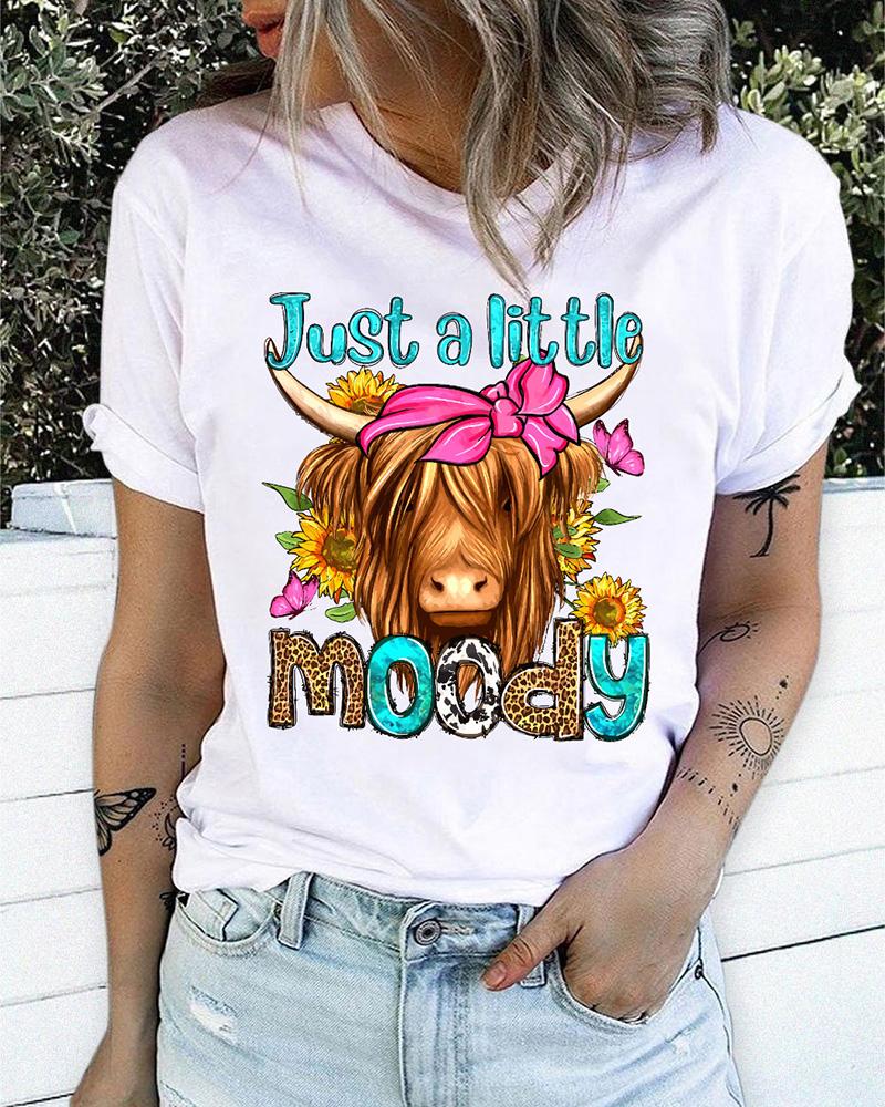 

Just A Little Moody Ox Print Casual T-shirt, White
