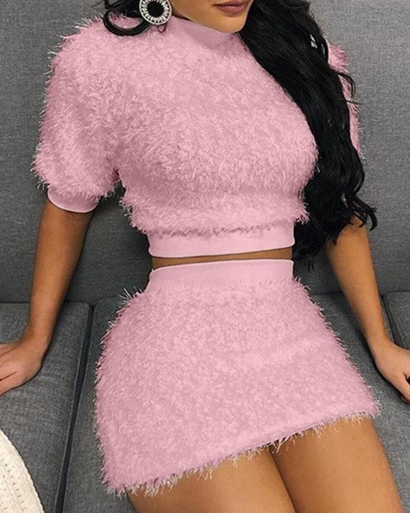 

Short Sleeve Fluffy Cropped Top Skirt Sets, Pink