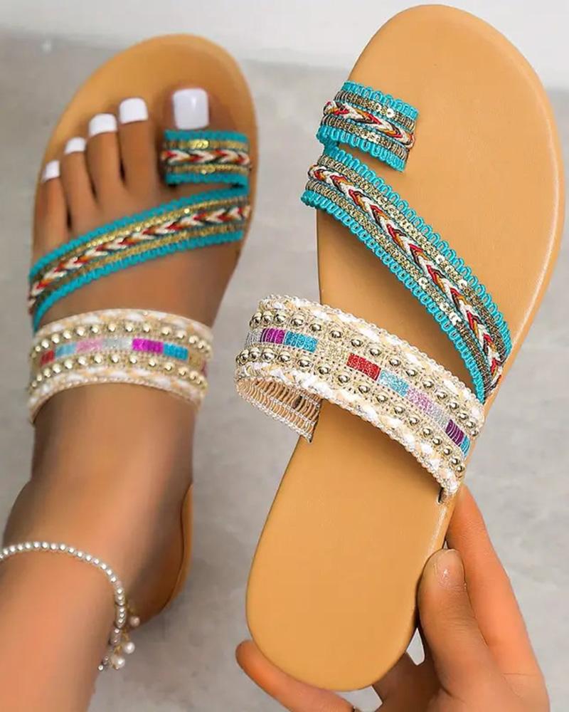 

Bohemian Tribal Toe Ring Beach Flip Flops, Multicolor