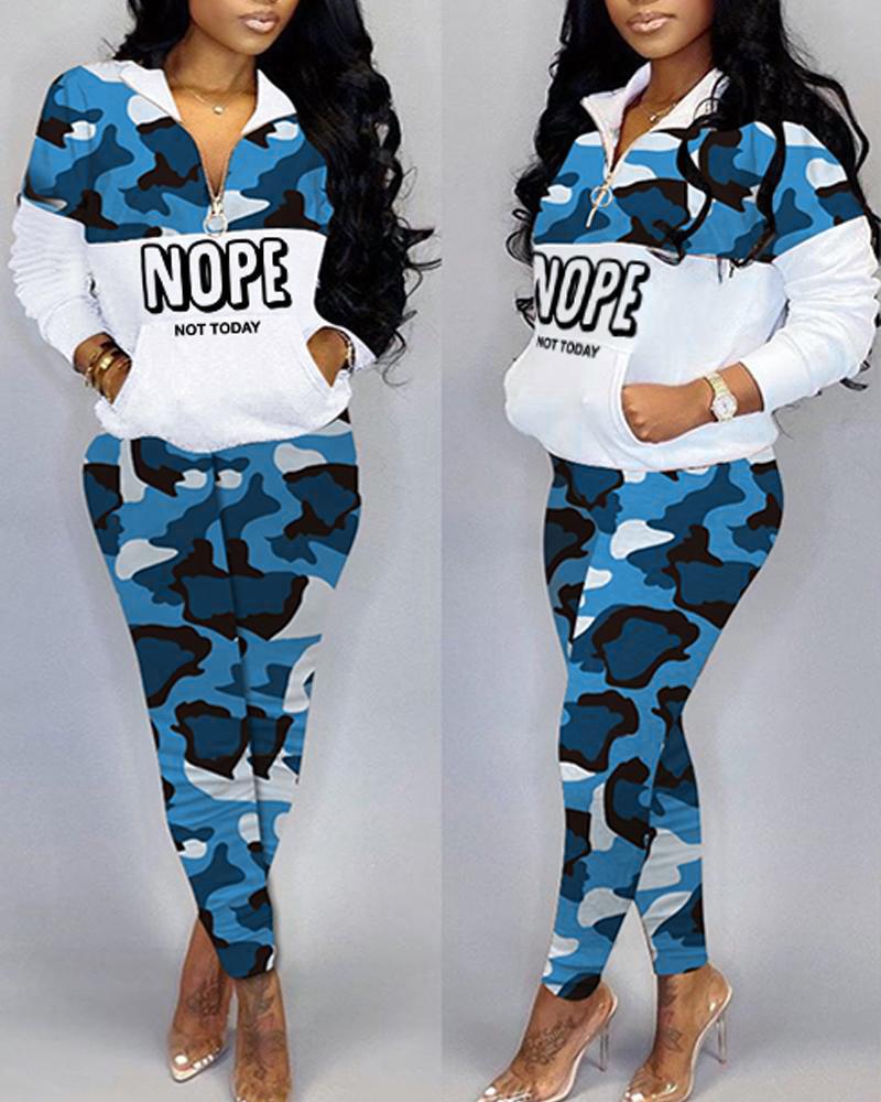 

Camouflage Letter Print Zip Detail Casual Top & Pants Set, Blue