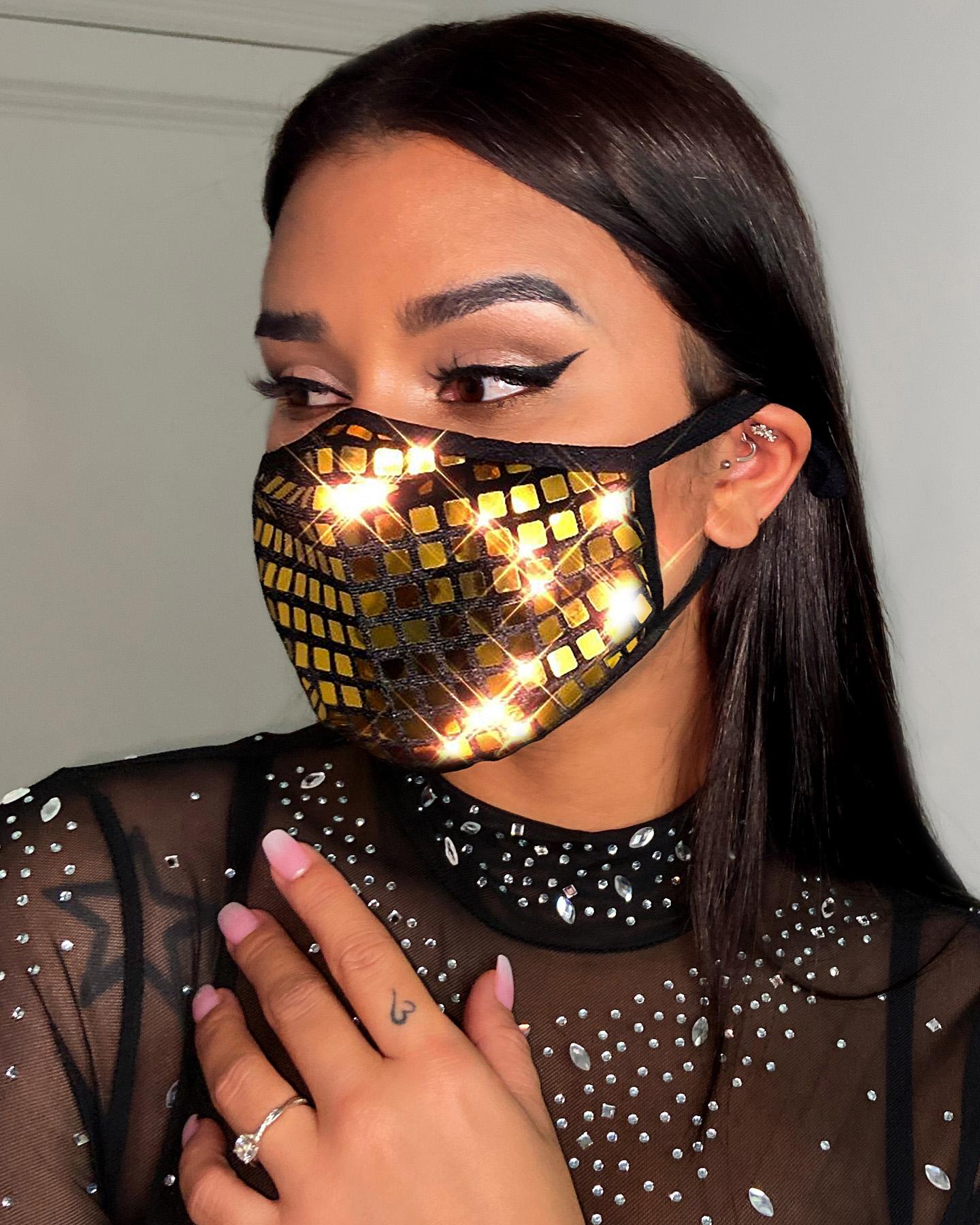 

Glitter Grid Pattern Breathable Ear Loop Mouth Mask Reusable, Gold