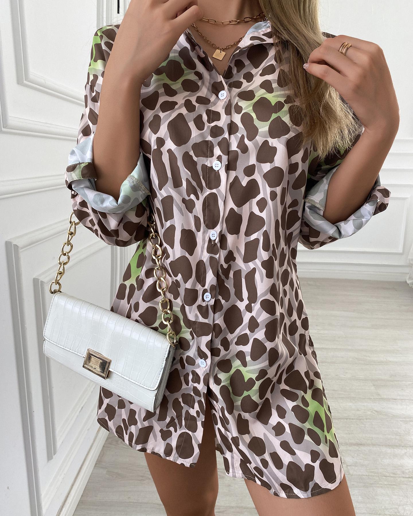 

Leopard Print Dip Hem Slit Buttoned Shirt, Style1