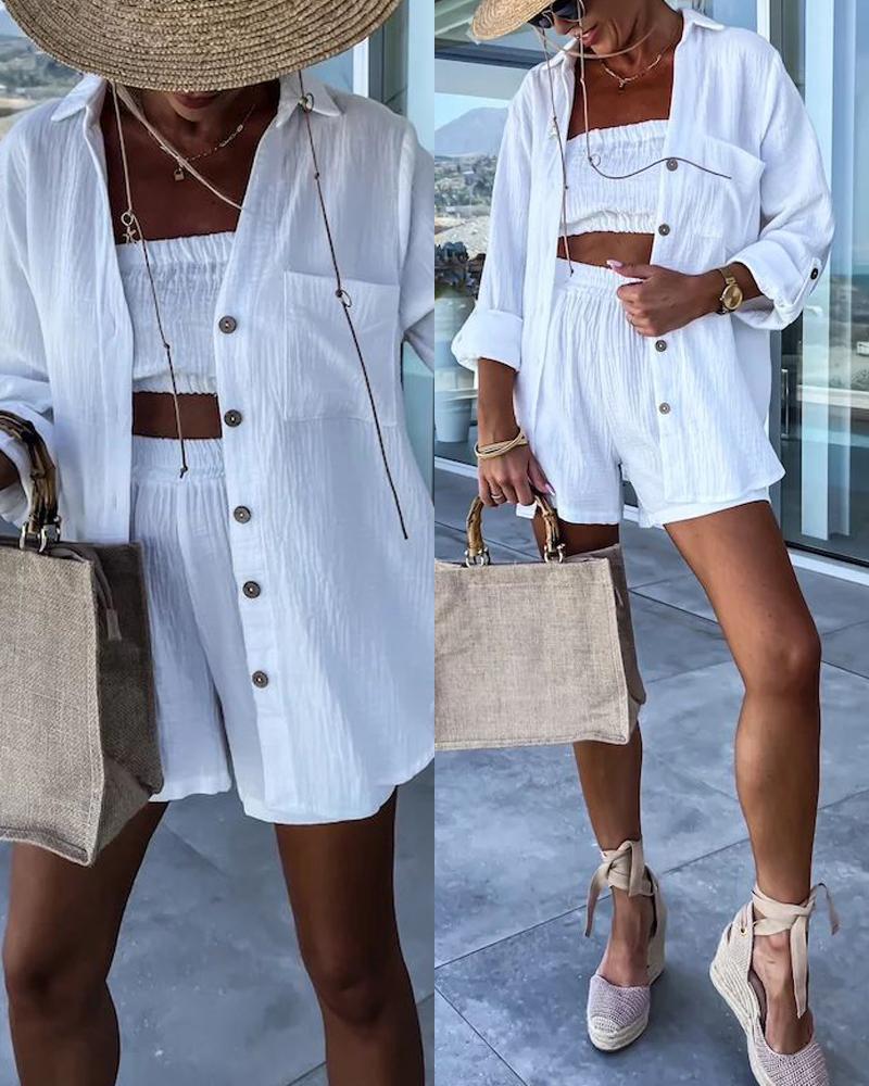 

Ensemble 3 pièces avec haut bandeau et short à poches avec chemise boutonnée à manches retroussées, White