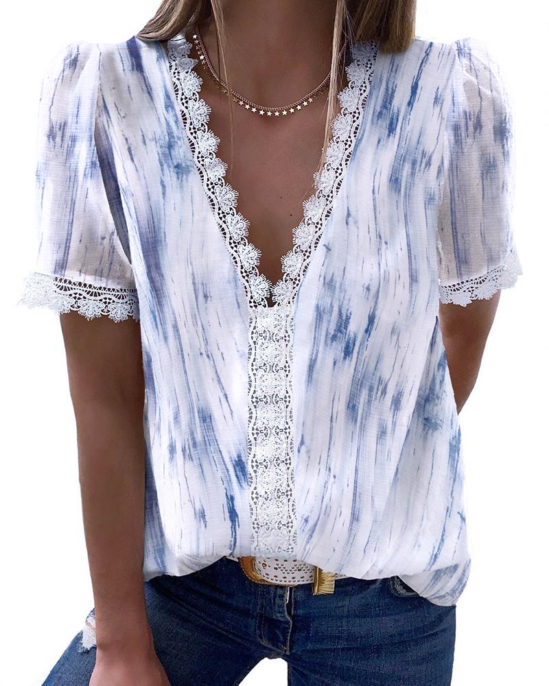 

Eyelash Lace Trim Tie Dye Print Casual Top, Blue