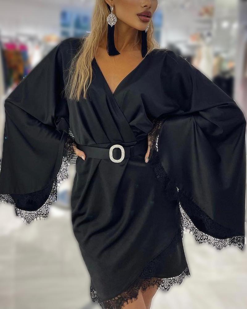 

Contrast Lace Bell Sleeve Party Dress, Black