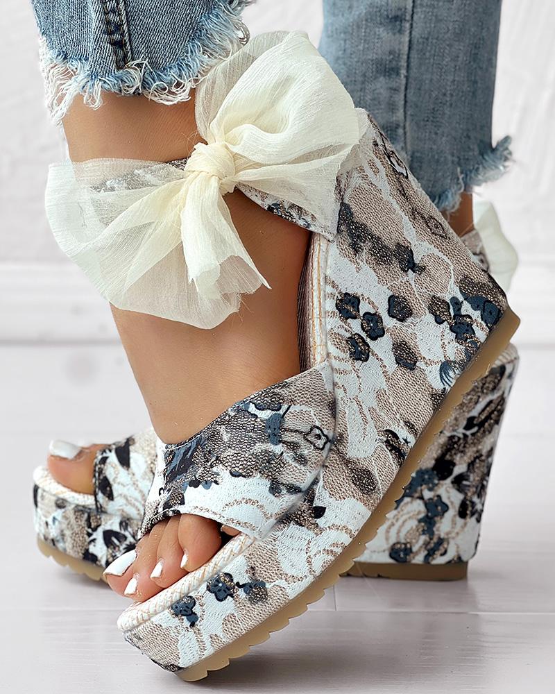 

Lace Floral Pattern Bowknot Decor Platform Wedge Sandals, Gray