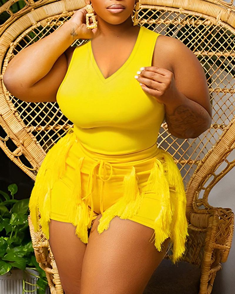 Plus Size V-Neck Tank Top & Drawstring Tassel Design Shorts Set